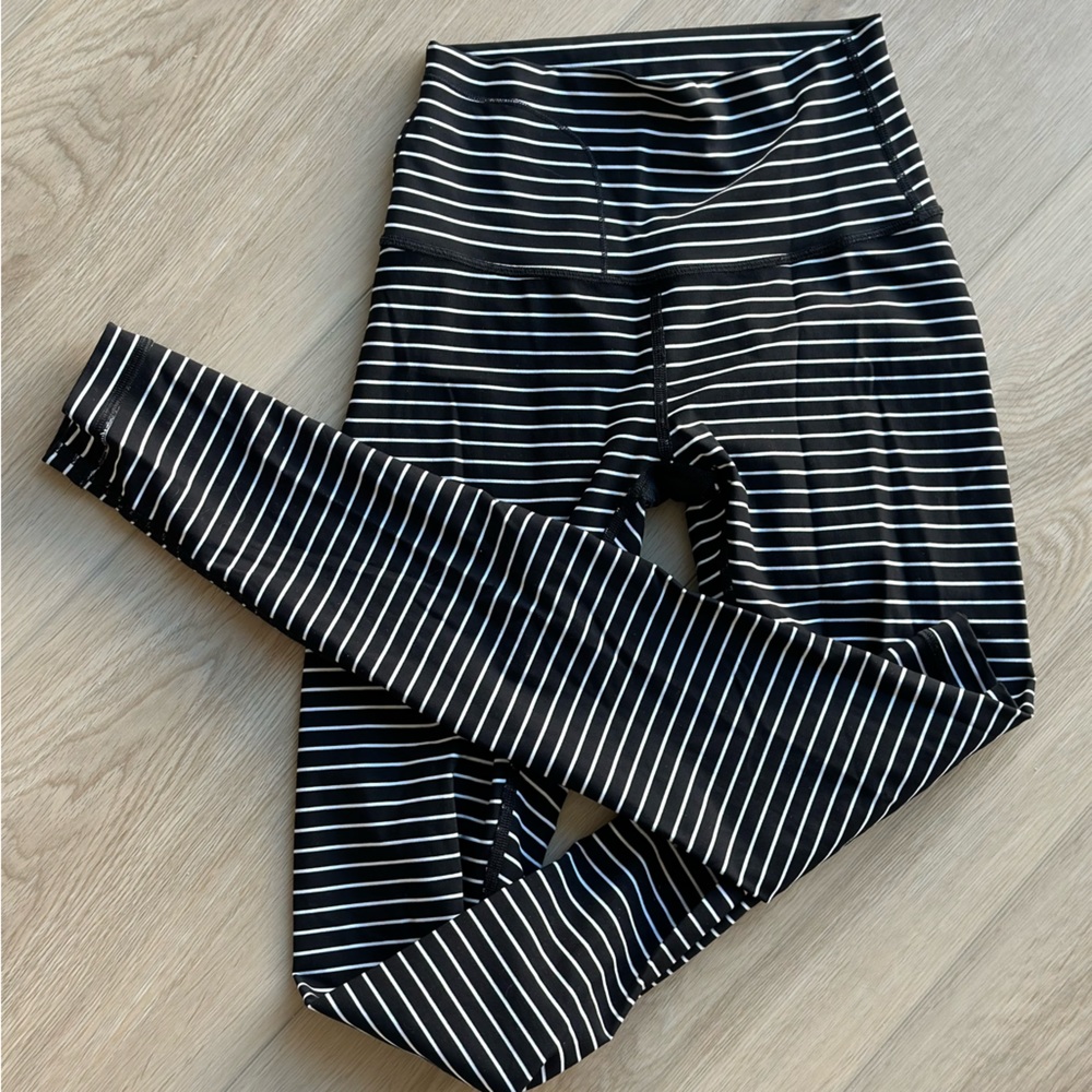 Lu Lu lemon wunder pants size 4